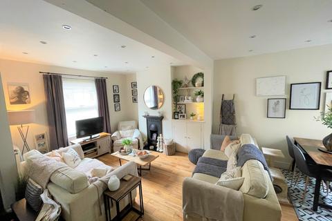 1 Brookdale Terrace, Barnstaple, EX32 9HZ