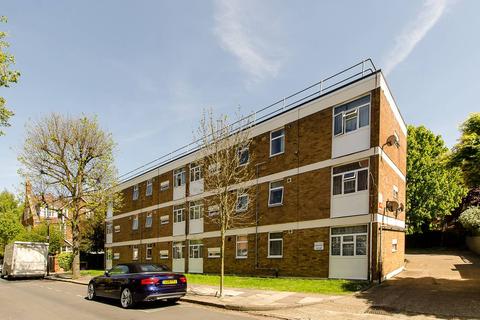 1 bedroom flat for sale, The Orchard, Bedford Park, London, W4