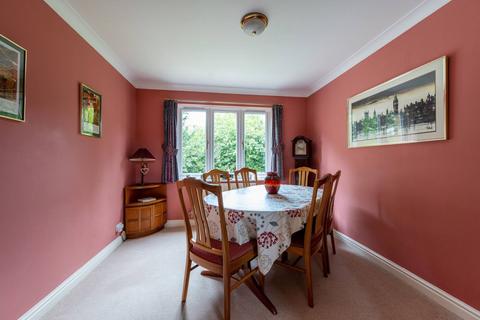 37 Postmill Close, Croydon, CR0 5DY