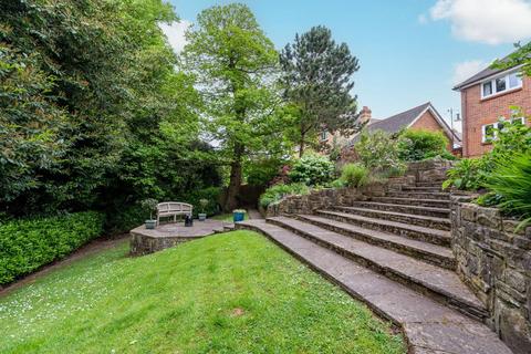 37 Postmill Close, Croydon, CR0 5DY