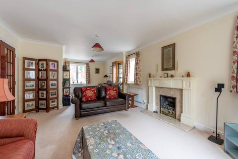 37 Postmill Close, Croydon, CR0 5DY