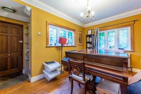 26 Oaks Road, Croydon, CR0 5HL