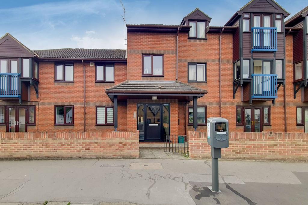 Leslie Park, East Croydon, Croydon, CR0 1 bed flat for sale £275,000