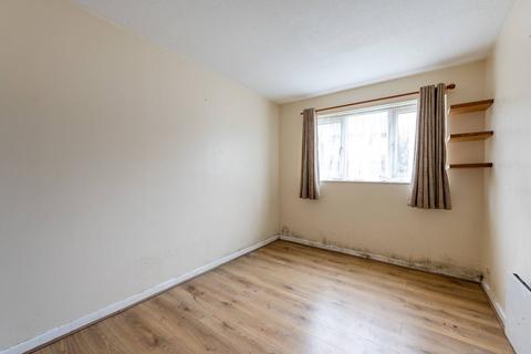 54 Davies Close, Croydon, CR0 6EX