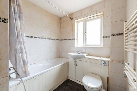 54 Davies Close, Croydon, CR0 6EX