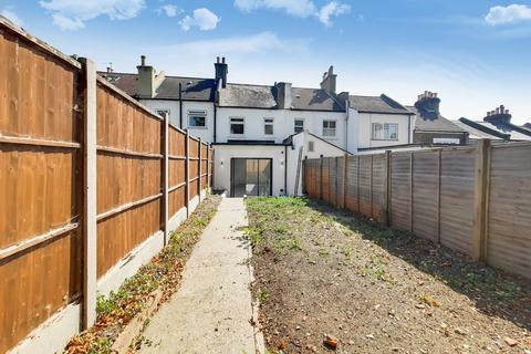 10a Alfred Road, London, SE25 5LE