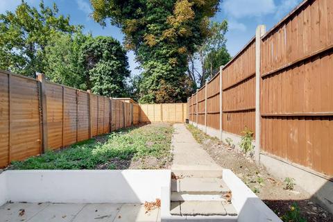 10a Alfred Road, London, SE25 5LE
