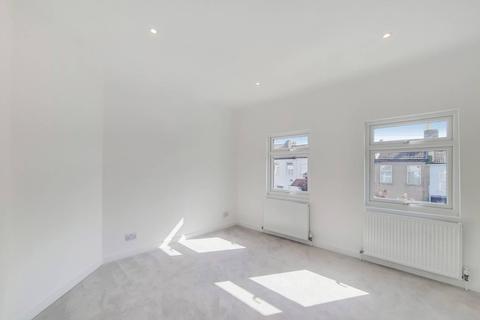 10a Alfred Road, London, SE25 5LE