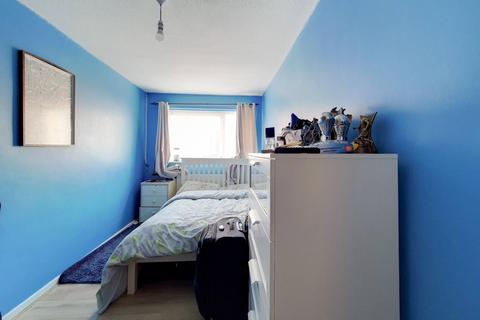 23 Weighton Road, London, SE20 8TN