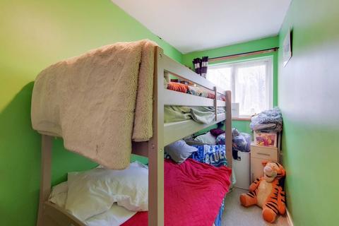 23 Weighton Road, London, SE20 8TN