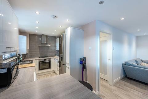 2 bedroom flat for sale - St Lukes Close, South Norwood, London, SE25