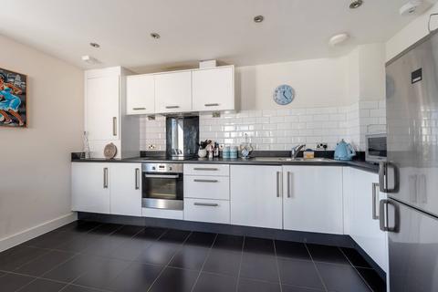 86 Watson Place, London, SE25 5FA