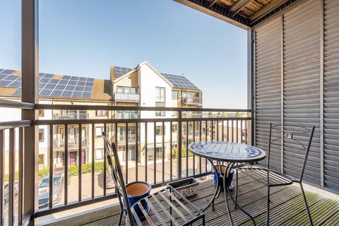 86 Watson Place, London, SE25 5FA