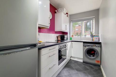 2 bedroom flat for sale - Jasmine Grove, Anerley, London, SE20