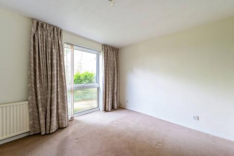 1 Freethorpe Close, London, SE19 3LX