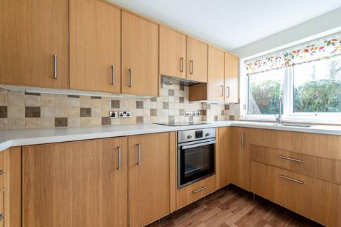1 Freethorpe Close, London, SE19 3LX