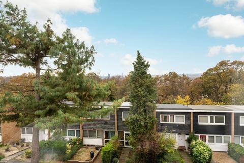 67 Priory Crescent, London, SE19 3ED
