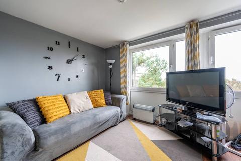 67 Priory Crescent, London, SE19 3ED