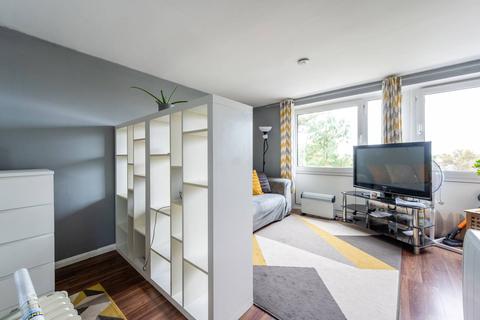 67 Priory Crescent, London, SE19 3ED