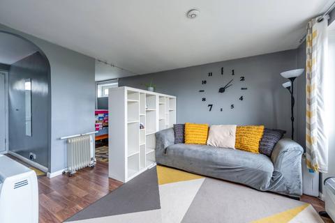 67 Priory Crescent, London, SE19 3ED