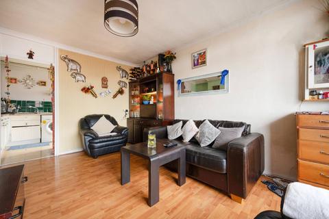 2 bedroom flat for sale - Friern Road, East Dulwich, London, SE22