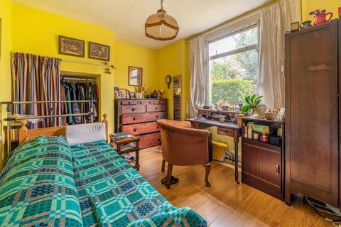 9a Park Hill, London, W5 2JS