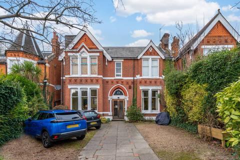 9a Park Hill, London, W5 2JS
