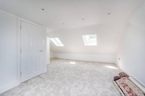 2a Olive Road, London, W5 4JJ