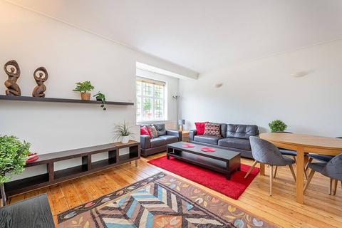 Flat 1, York House Queens Drive, London, W3 0HG