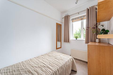 Flat 1, York House Queens Drive, London, W3 0HG