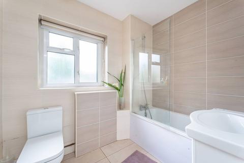 Flat 1, York House Queens Drive, London, W3 0HG