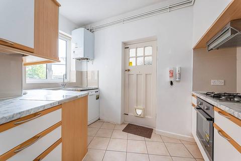 Flat 1, York House Queens Drive, London, W3 0HG