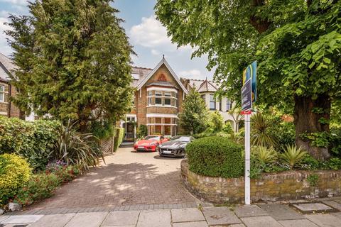 38d Inglis Road, London, W5 3RL