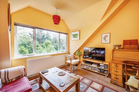 38d Inglis Road, London, W5 3RL