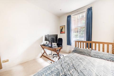 2 bedroom flat for sale - Trebovir Road, Earls Court, London, SW5