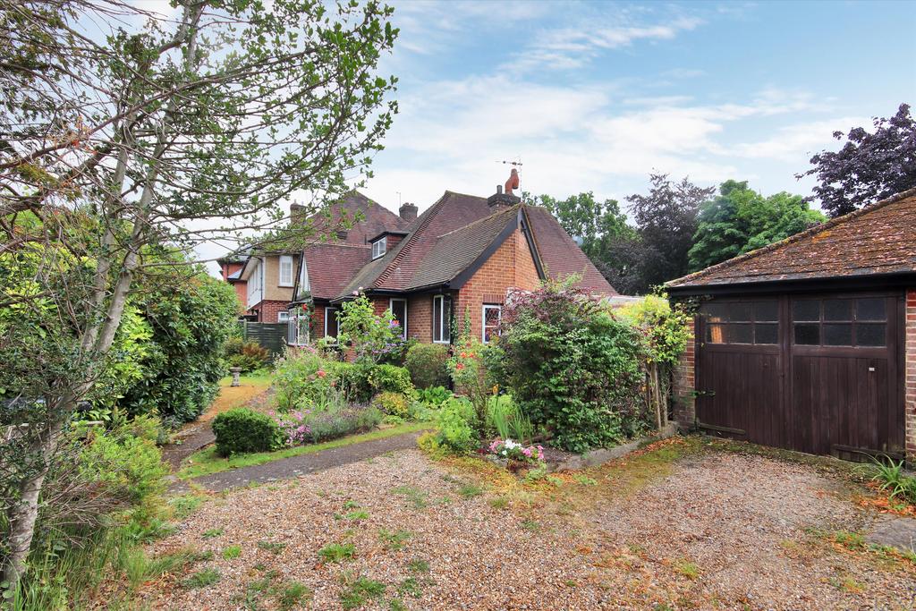 Claremont Road, Tunbridge Wells, Kent, TN1 3 bed detached house for