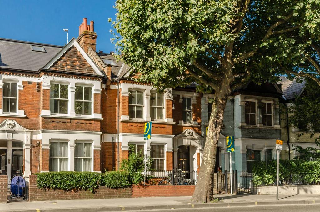 Wandsworth Bridge Road, Fulham, London, SW6 2 bed flat for sale £600,000