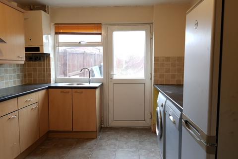 3 bedroom terraced house to rent, Elm Park Close, Houghton Regis, LU5