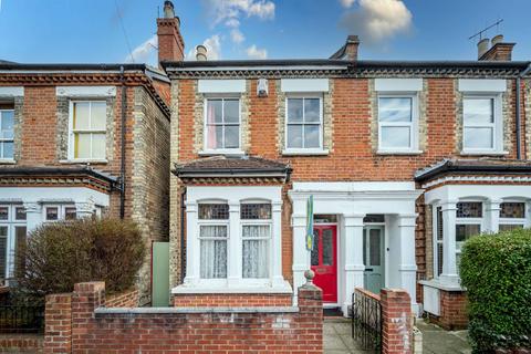 32 Artillery Terrace, Guildford, GU1 4NL