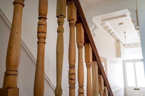 32 Artillery Terrace, Guildford, GU1 4NL