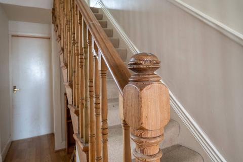 32 Artillery Terrace, Guildford, GU1 4NL