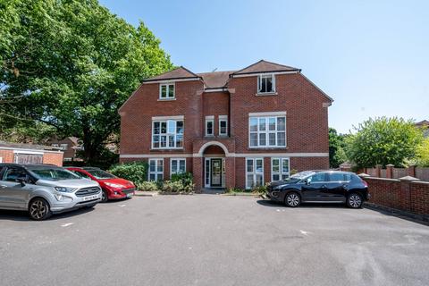 2 bedroom flat for sale - Simmons Court, Guildford, GU1