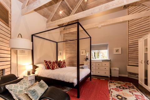 2 bedroom cottage to rent, Knowle Lane, Cranleigh, GU6