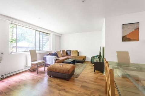 3 bedroom flat for sale - Fitzjohns Avenue, Hampstead, London, NW3