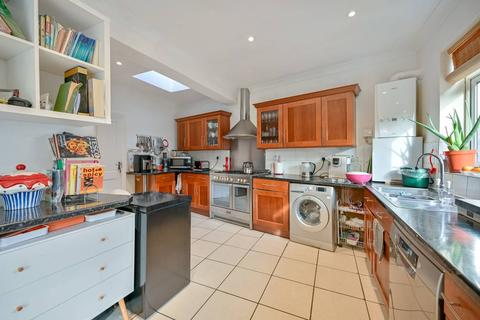 4 bedroom semi-detached house for sale - The Drive, Isleworth, TW7