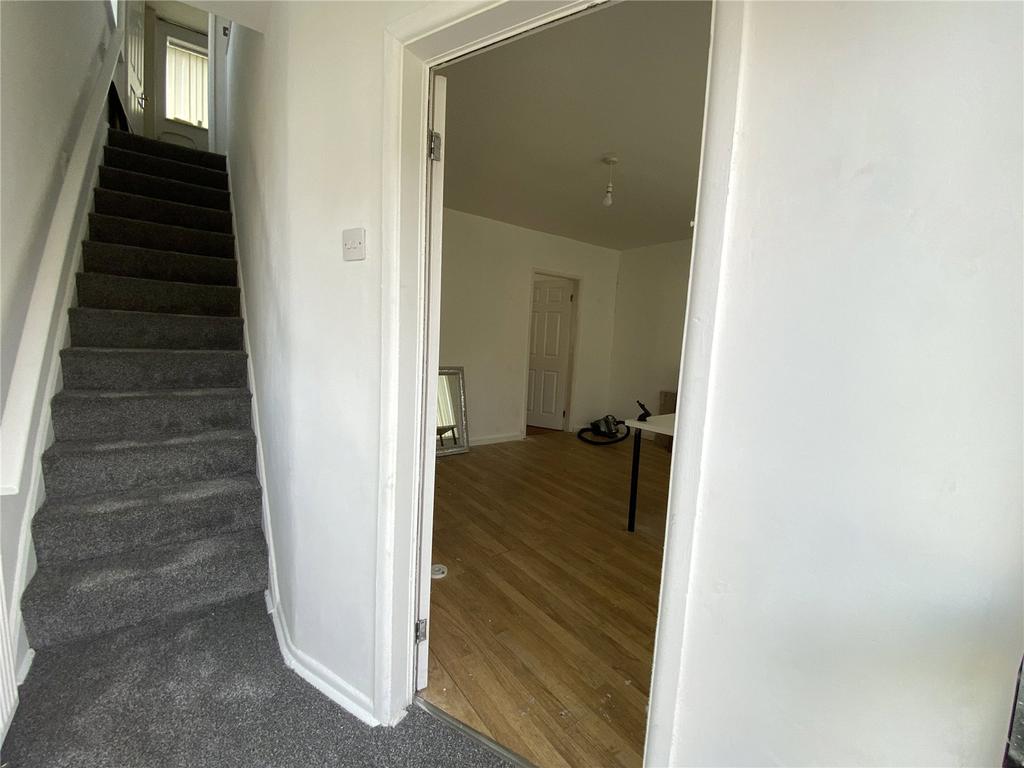 Ashton Field Drive, Worsley... 3 bed detached house £1,325 pcm (£306 pw)