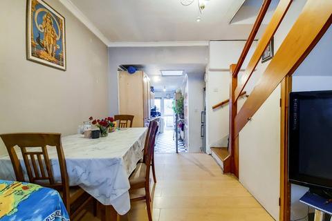 28 Myrtle Road, Hounslow, TW3 1QD
