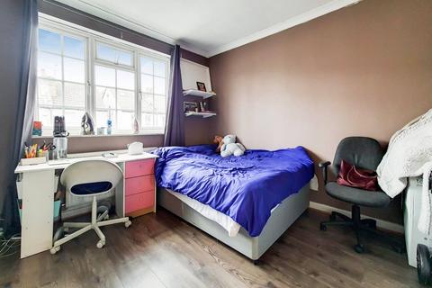 28 Myrtle Road, Hounslow, TW3 1QD