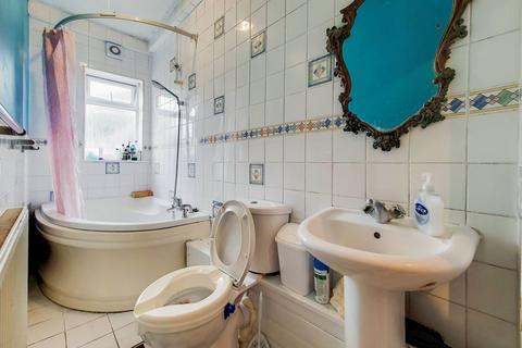 28 Myrtle Road, Hounslow, TW3 1QD