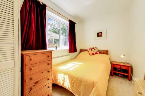 42 Montague Road, Hounslow, TW3 1LD